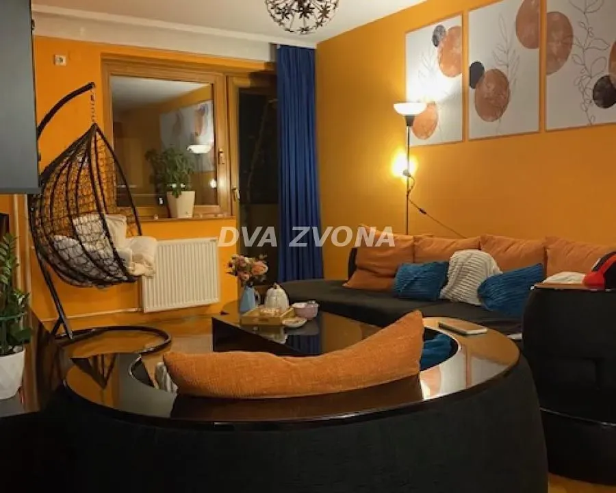 Prodaja, trosoban stan, 82m², Centar, Novi Sad