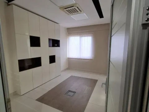 Rent, office space, 140m², Rumenka, Novi Sad Sve Podlokacije - image 5