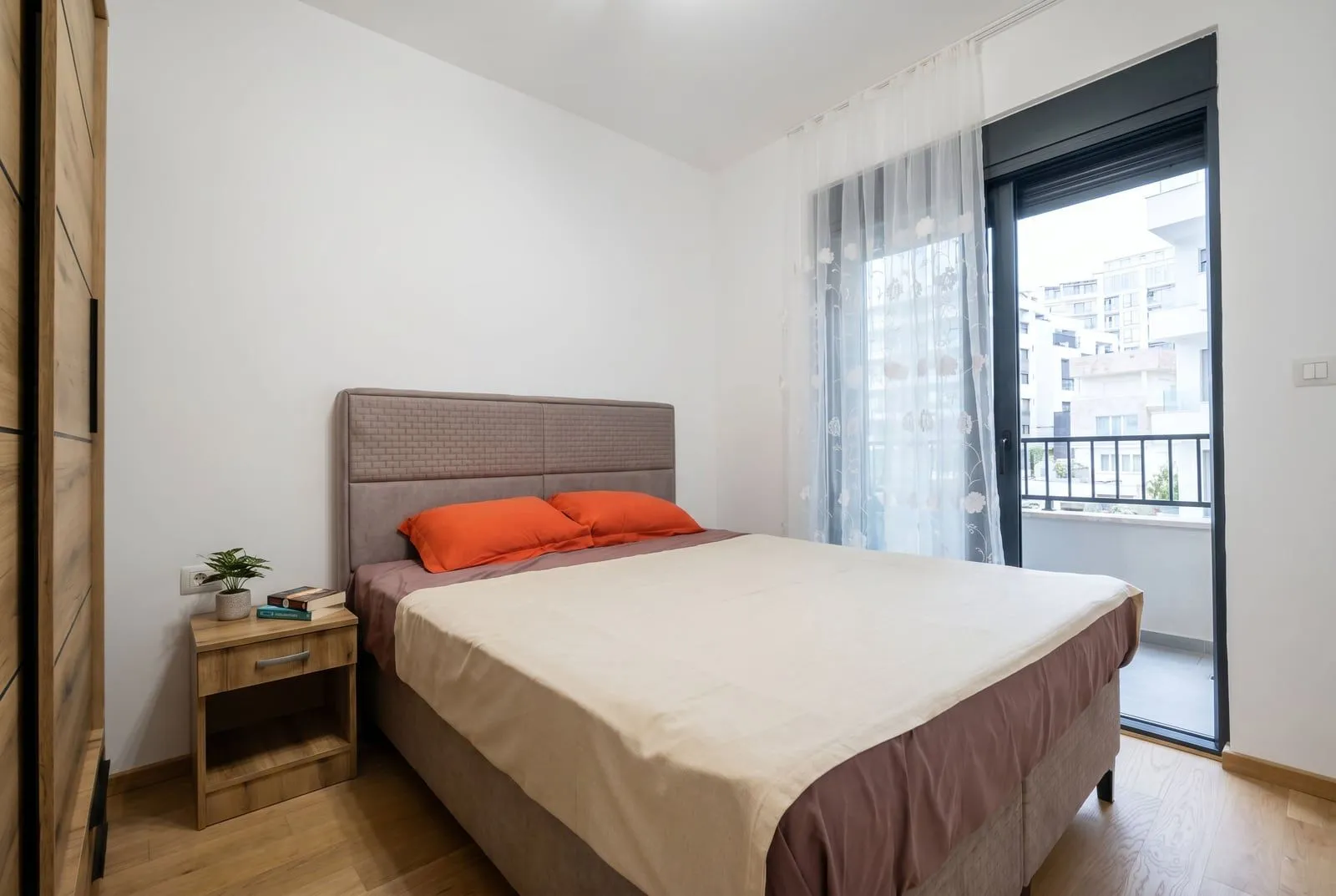 Stan-na-dan, dvosoban stan, 46m², Bečići, Budva