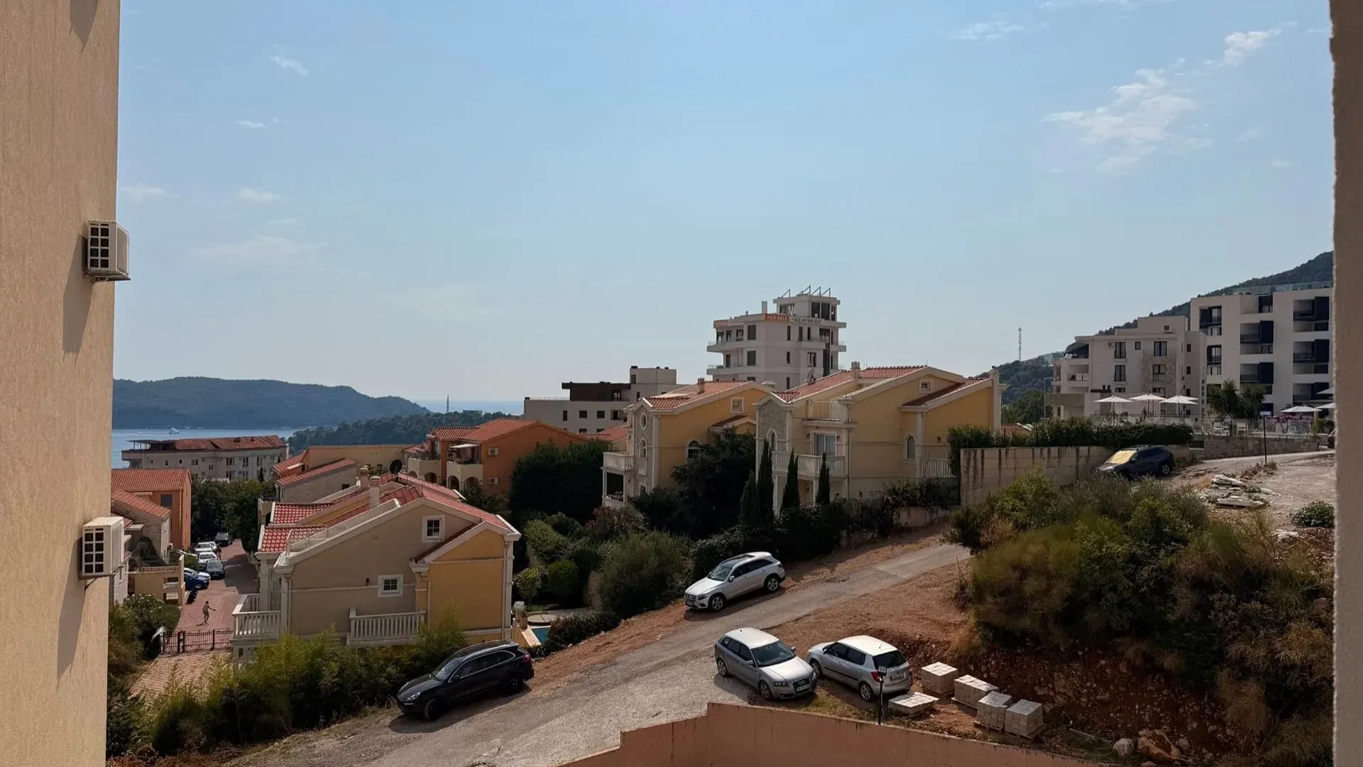Sale, two bedroom apartment, 64m², Bečići, Budva