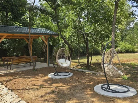 Izdavanje, kuća, 90m², Spuž, Danilovgrad - image 18