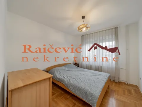 Prodaja, trosoban stan, 85m², Vračar Hram, Vračar Sve Podlokacije - image 19