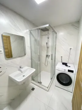 Izdavanje, jednosoban stan, 50m², City Kvart, Podgorica - image 7