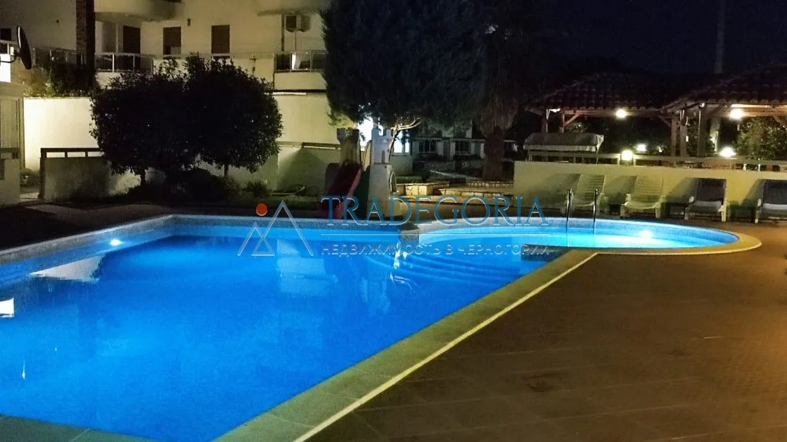 Prodaja, jednosoban stan, 63m², Dobra Voda, Bar