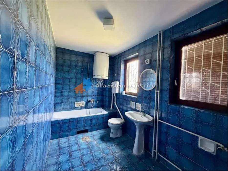 Prodaja, kuća, 320m², Rušanj, Beograd