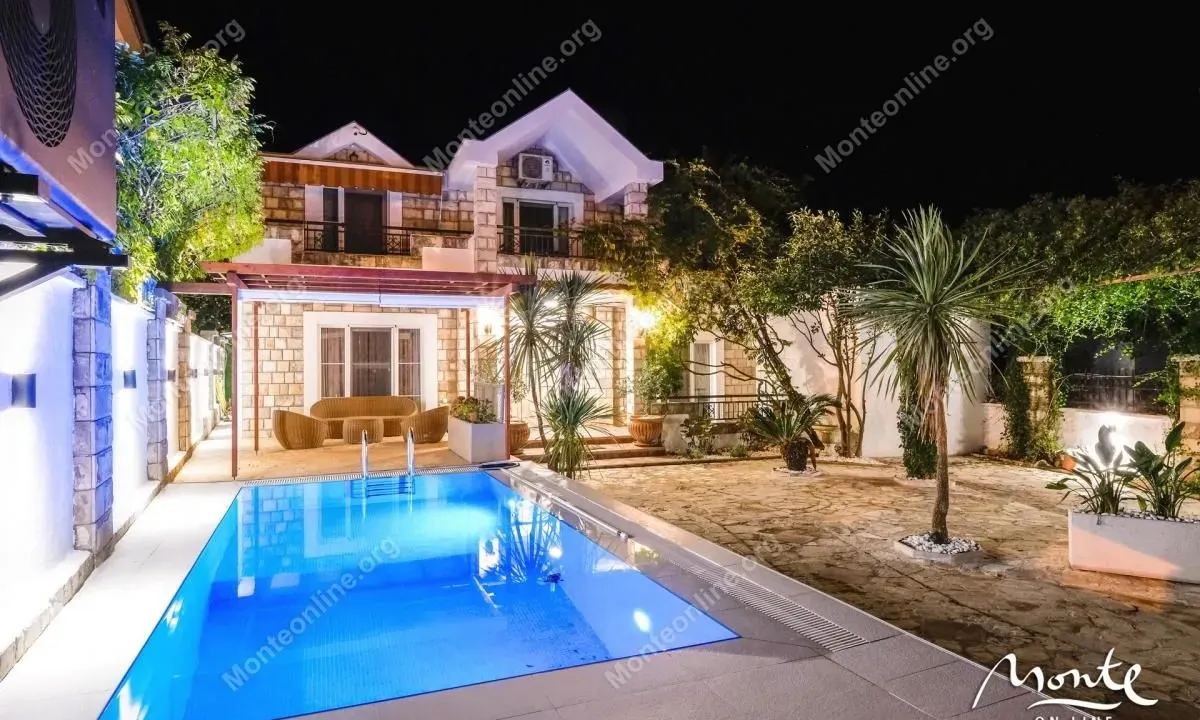 Sale, house, 198m², Tivat, Crna Gora