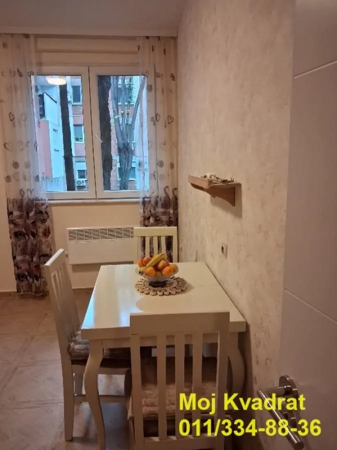 Izdavanje, dvosoban stan, 52m², Karaburma, Palilula Sve Podlokacije