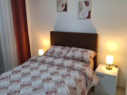 Izdavanje, jednosoban stan, 30m², Drač, Podgorica - image 2
