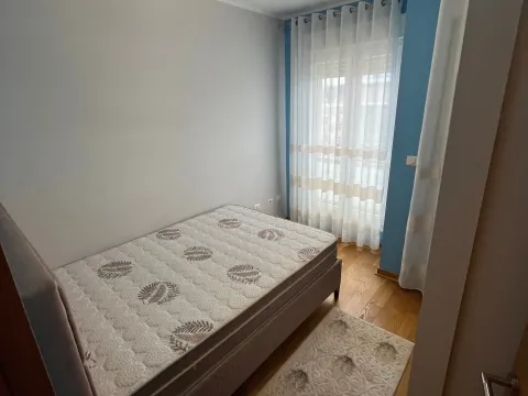 Rent, two bedroom apartment, 70m², City Kvart, Podgorica - image 8