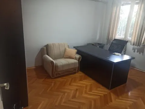 Izdavanje, poslovni prostor, 65m², Preko Morače, Podgorica - image 1