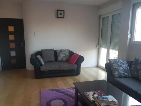 Rent, two bedroom apartment, 60m², Centar, Podgorica - image 6