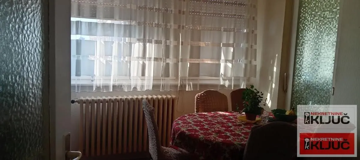 Sale, three bedroom apartment, 70m², Bulevar Oslobodjenja, Novi Sad Sve Podlokacije
