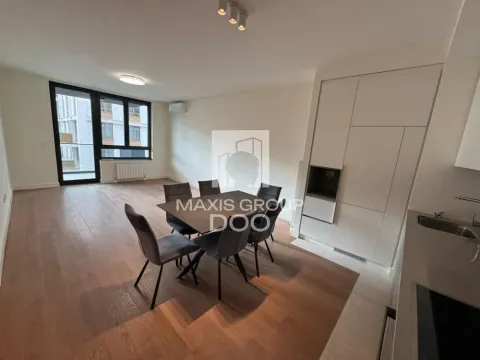 Izdavanje, trosoban stan, 85m², Savski Venac, Beograd - image 4