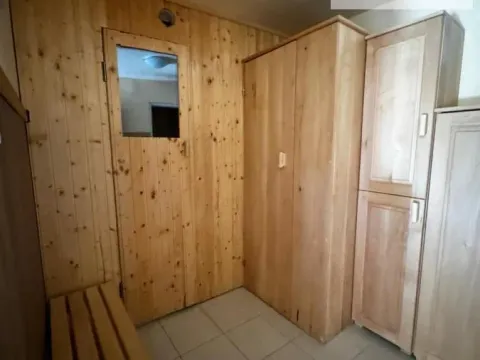 Prodaja, kuća, 400m², Sremska Mitrovica, Srbija - image 9