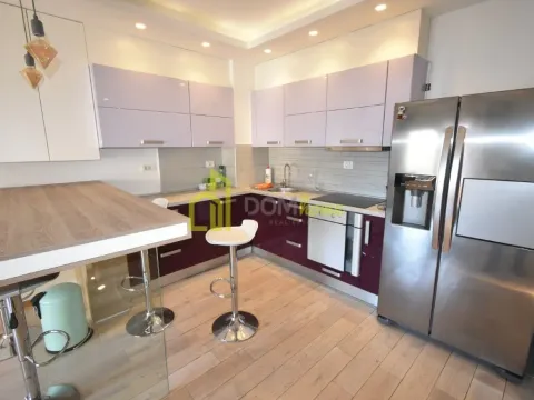 Izdavanje, jednosoban stan, 68m², City Kvart, Podgorica - image 10