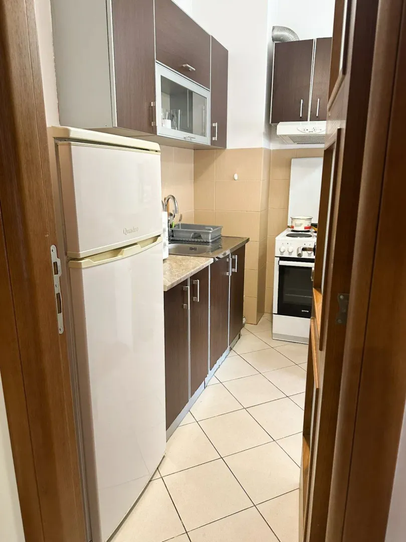 Izdavanje, jednosoban stan, 50m², Pobrežje, Podgorica
