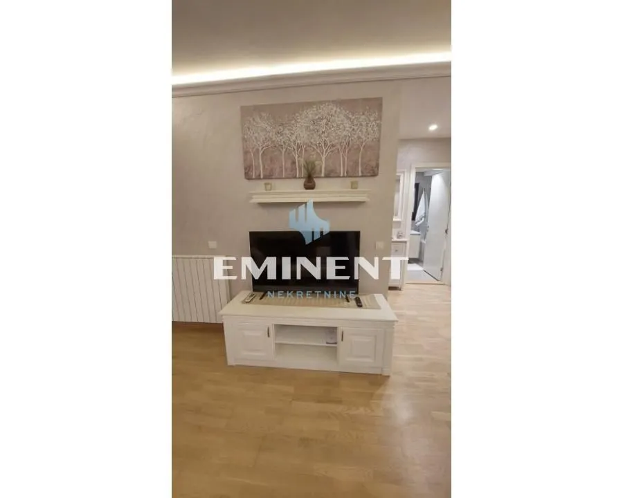 Rent, two bedroom apartment, 55m², Savski Venac, Beograd