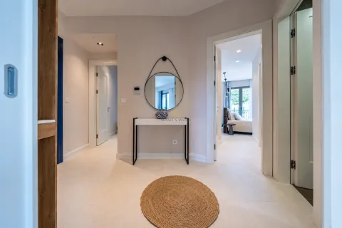 Rent, two bedroom apartment, 101m², Boka Place, Tivat - image 8