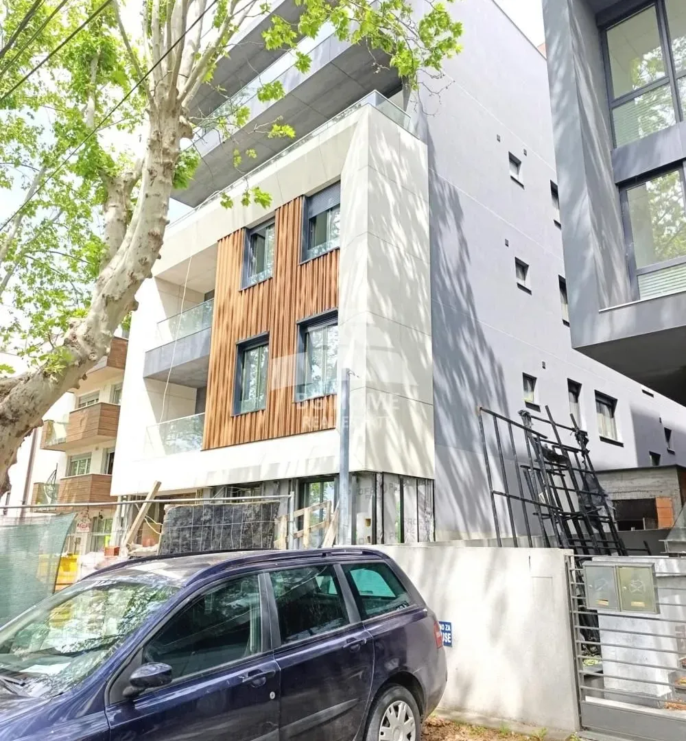 Prodaja, dvosoban stan, 74m², Autokomanda, Voždovac Sve Podlokacije