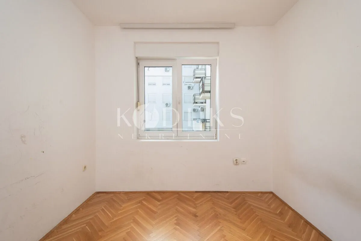 Izdavanje, dvosoban stan, 66m², Blok 9, Podgorica