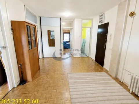 Sale, three bedroom apartment, 83m², Cerak Vinogradi, Beograd - image 4