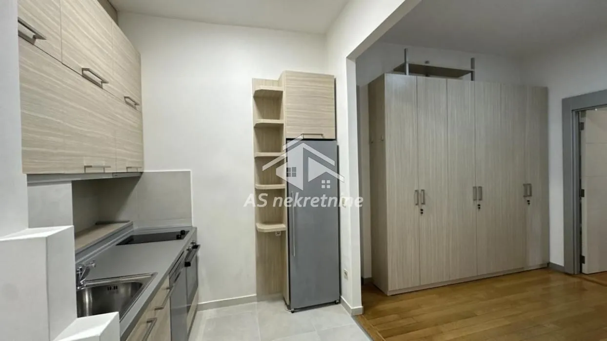 Rent, apartment, 223m², Kalenić Pijaca, Vračar Sve Podlokacije