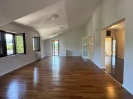 Izdavanje, trosoban stan, 170m², Gorica C, Podgorica - image 7