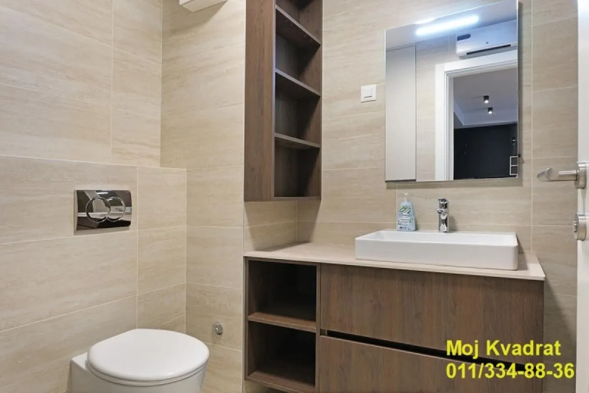 Prodaja, dvosoban stan, 57m², Novi Beograd Blok 65, Novi Beograd Sve Podlokacije