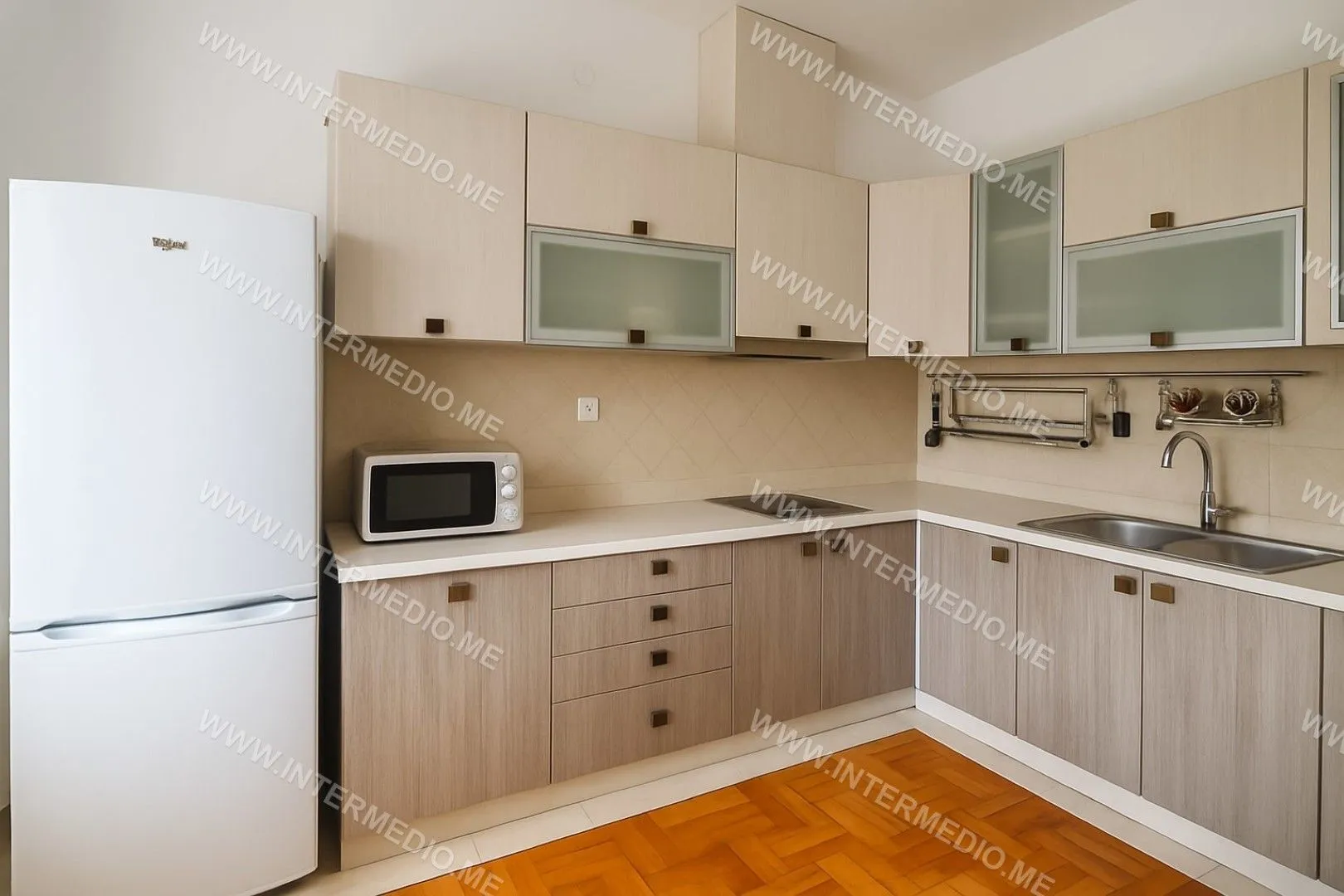 Prodaja, dvosoban stan, 68m², Đenovići, Herceg Novi