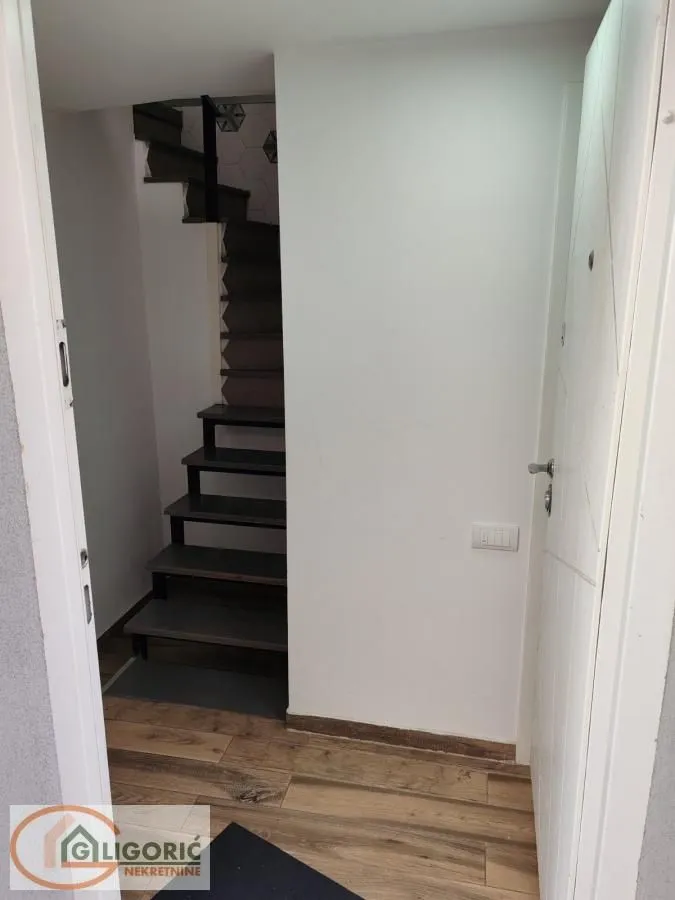 Prodaja, trosoban stan, 72m², Profesorska Kolonija, Palilula Sve Podlokacije