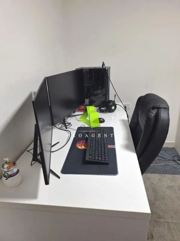 Rent, office space, 300m², Pantelej, Niš