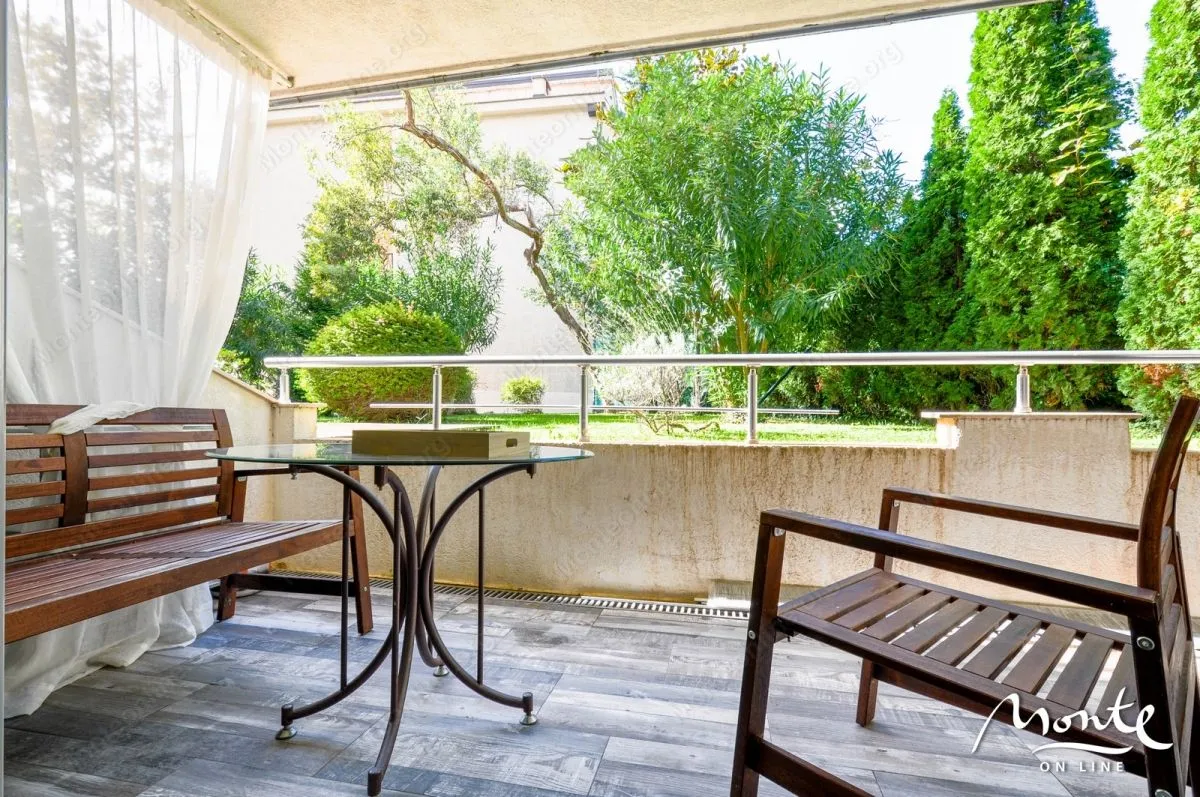 Sale, two bedroom apartment, 57m², Pržno, Budva