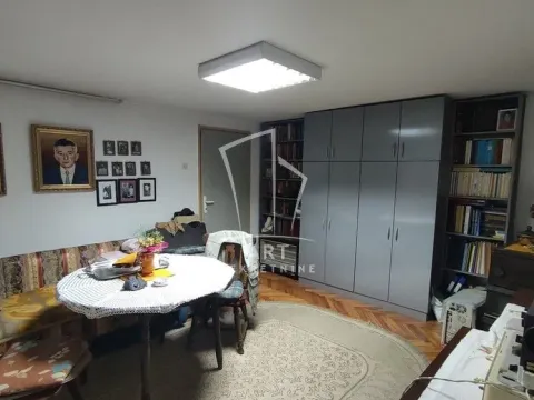 Prodaja, kuća, 236m², Voždovac Sve Podlokacije, Beograd - image 16