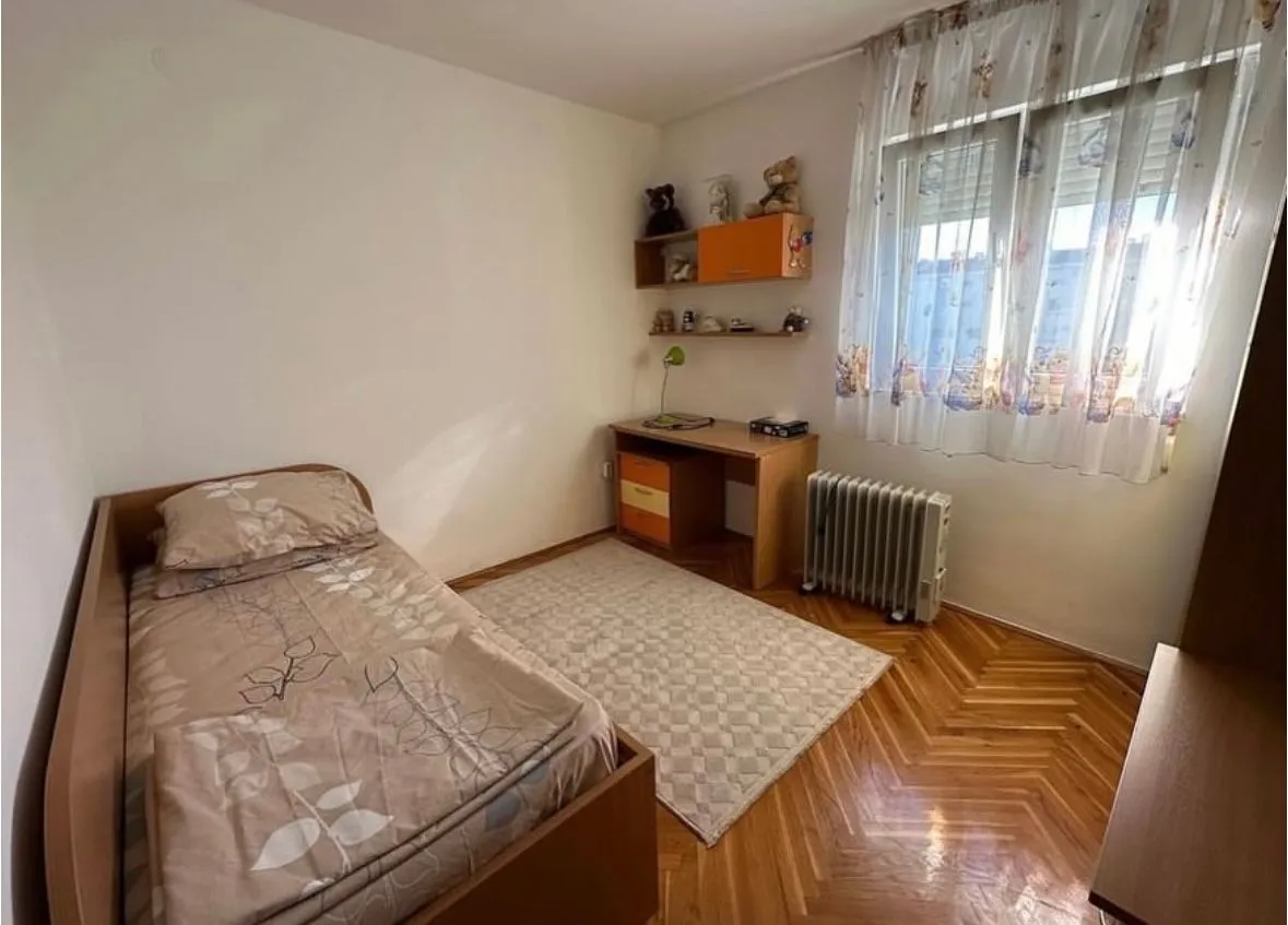 Rent, two bedroom apartment, 84m², Centar, Bar