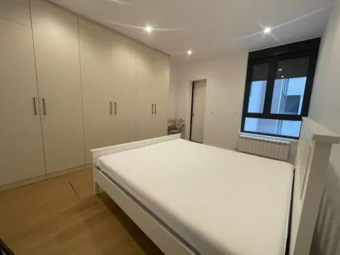 Rent, three bedroom apartment, 99m², Vračar Hram, Vračar Sve Podlokacije - image 5