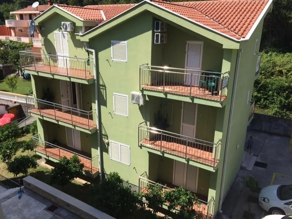 Prodaja, kuća, 302m², Herceg Novi, Crna Gora