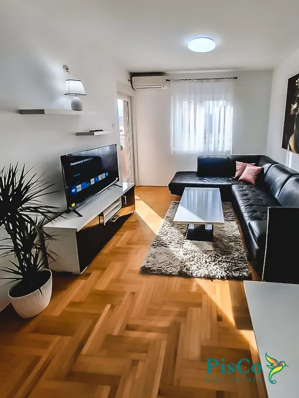Izdavanje, jednosoban stan, 42m², Tuški Put, Podgorica