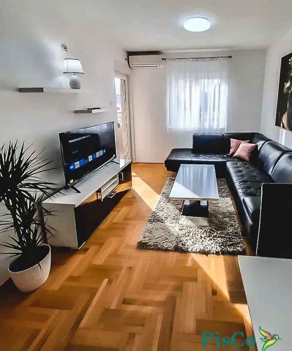 Izdavanje, jednosoban stan, 42m², Tuški Put, Podgorica