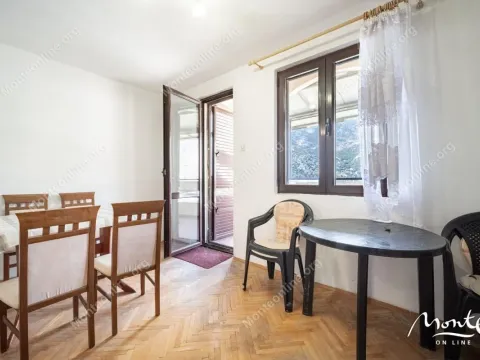 Prodaja, dvosoban stan, 64m², Risan, Kotor - image 4