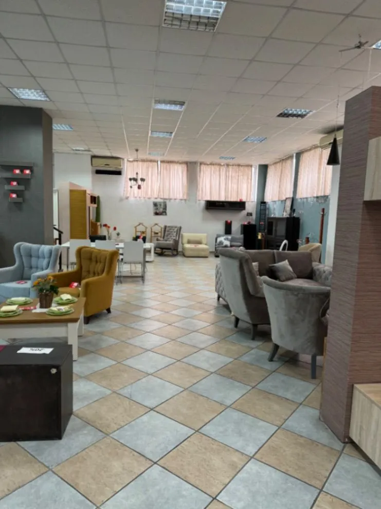 Rent, office space, 2500m², Zeta, Podgorica