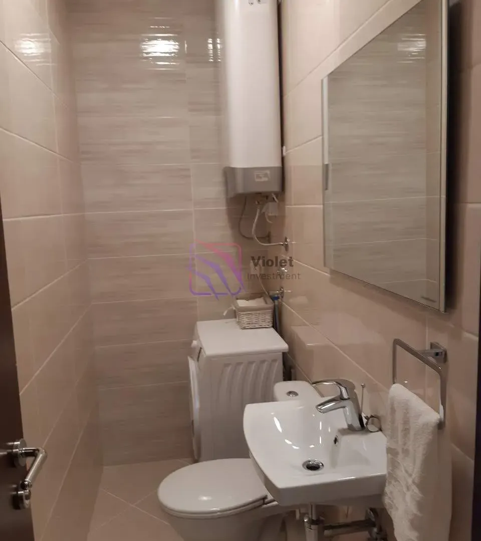 Izdavanje, dvosoban stan, 90m², Preko Morače, Podgorica