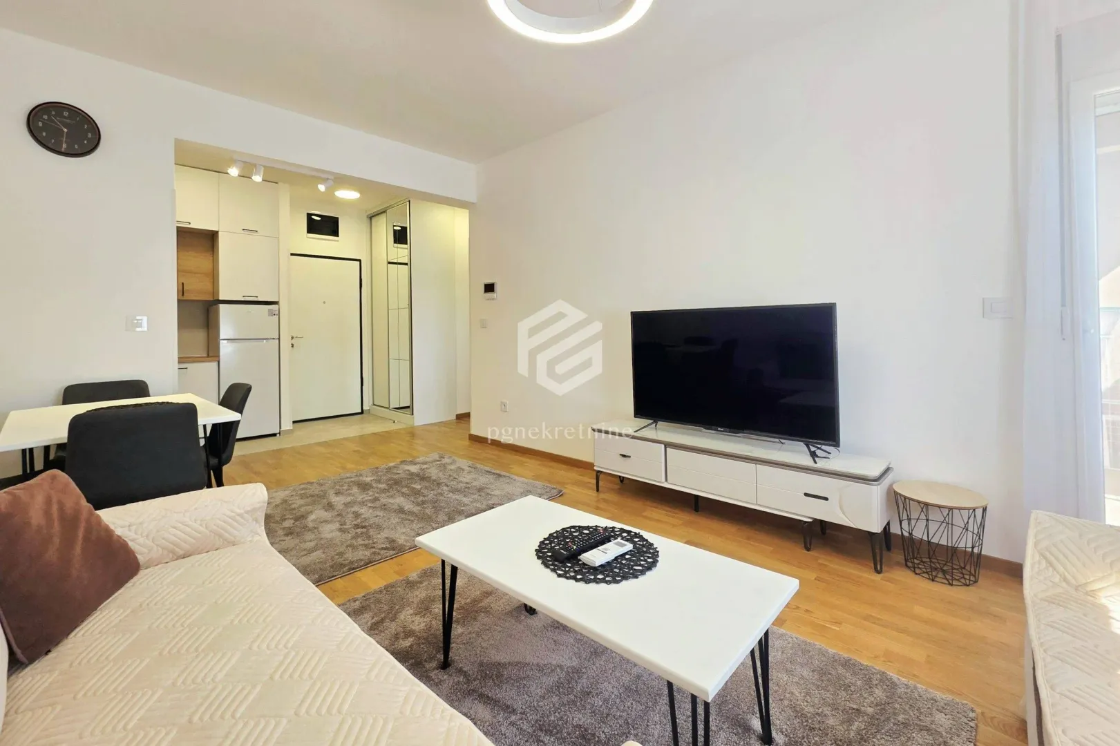 Rent, one bedroom apartment, 45m², Stari Aerodrom, Podgorica
