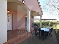 Prodaja, kuća, 150m², Tološi, Podgorica - image 14