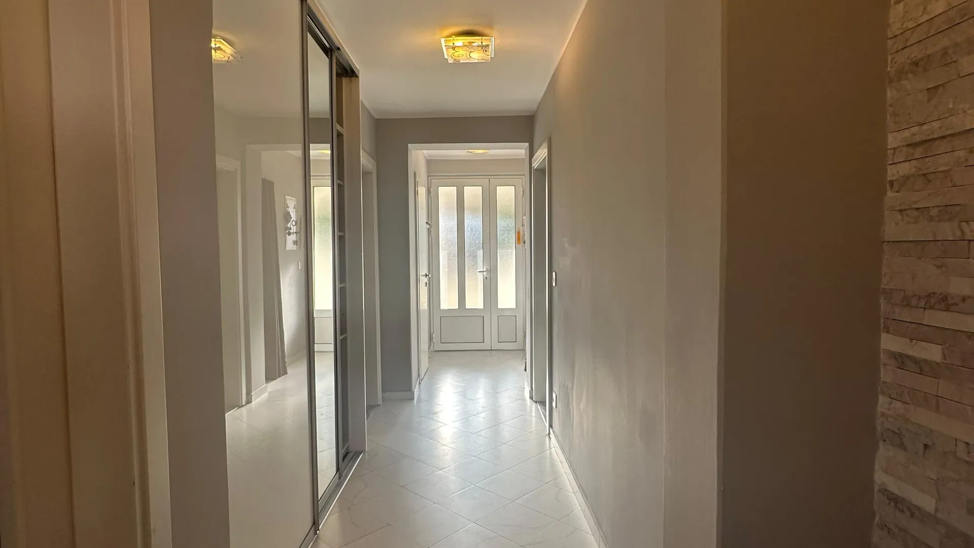 Rent, two bedroom apartment, 85m², Centar, Tivat