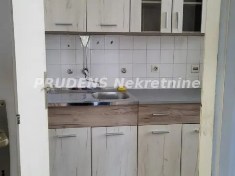 Izdavanje, trosoban stan, 65m², Kumodraž 1, Kumodraž Sve Podlokacije - image 3