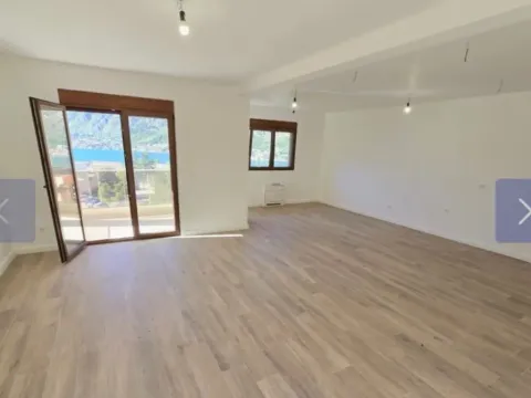 Prodaja, trosoban stan, 140m², Dobrota, Kotor - image 2