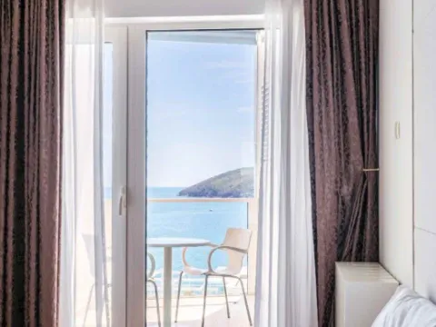 Rent, one bedroom apartment, 77m², Centar, Budva