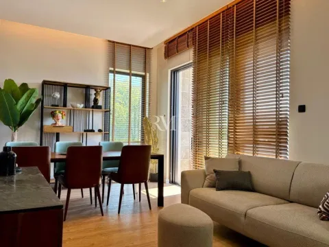 Rent, three bedroom apartment, 110m², Porto Montenegro, Tivat - image 2