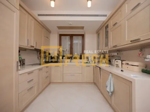 Prodaja, kuća, 300m², Tivat, Crna Gora - image 26