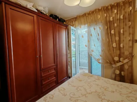 Sale, two bedroom apartment, 85m², Petrovac, Budva - image 9